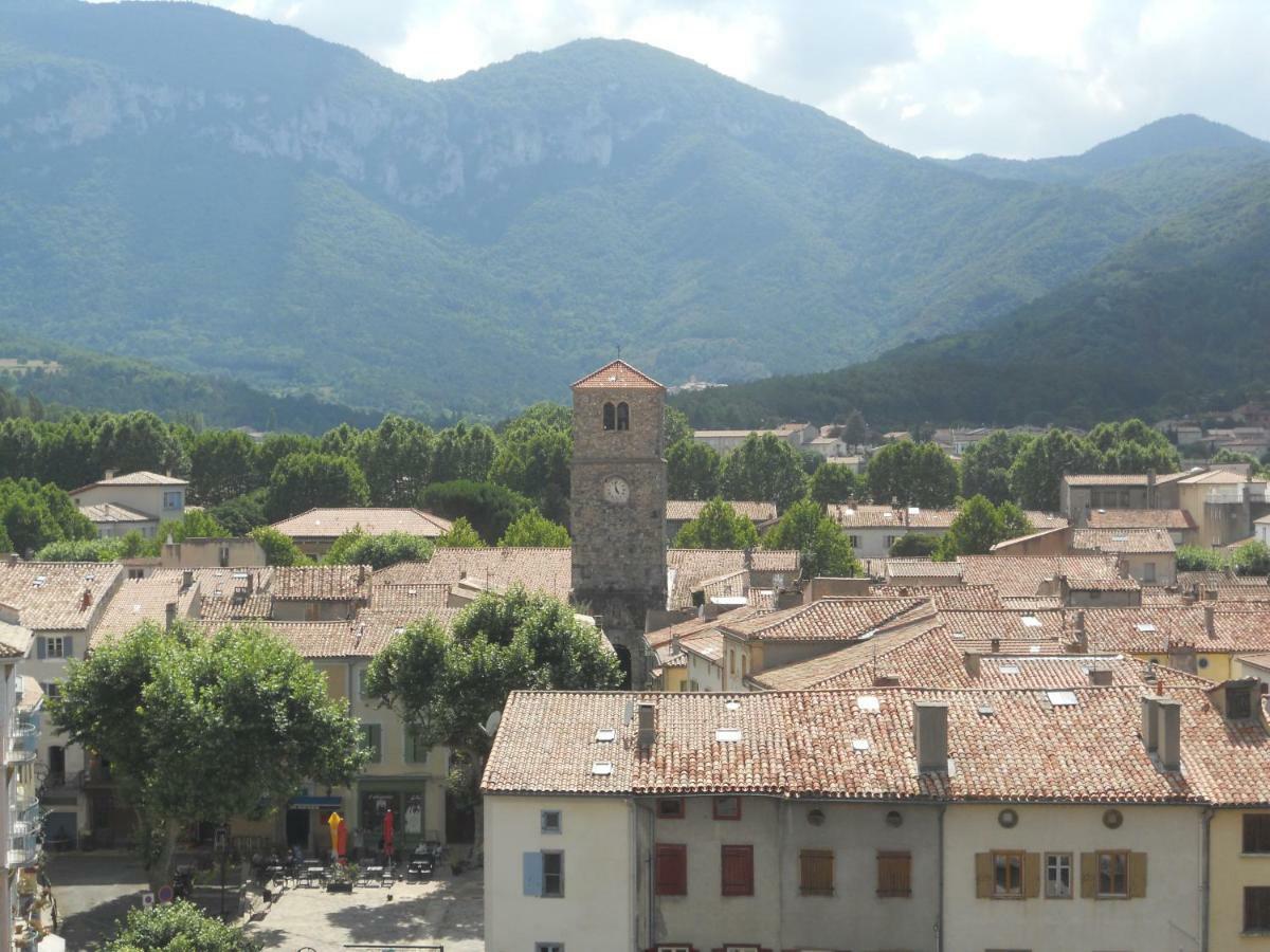 Entre l'église et la place Villa Quillan Exterior foto