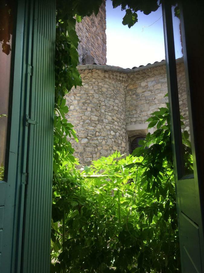 Entre l'église et la place Villa Quillan Exterior foto